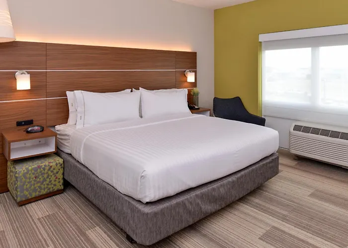 Express & By Ihg 2*