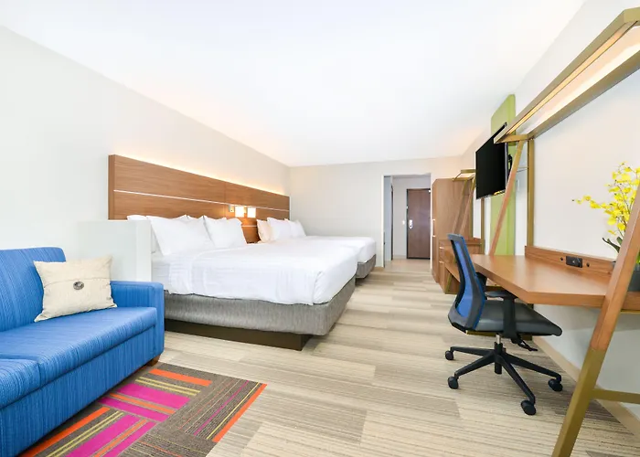 Express & By Ihg 2* Salem
