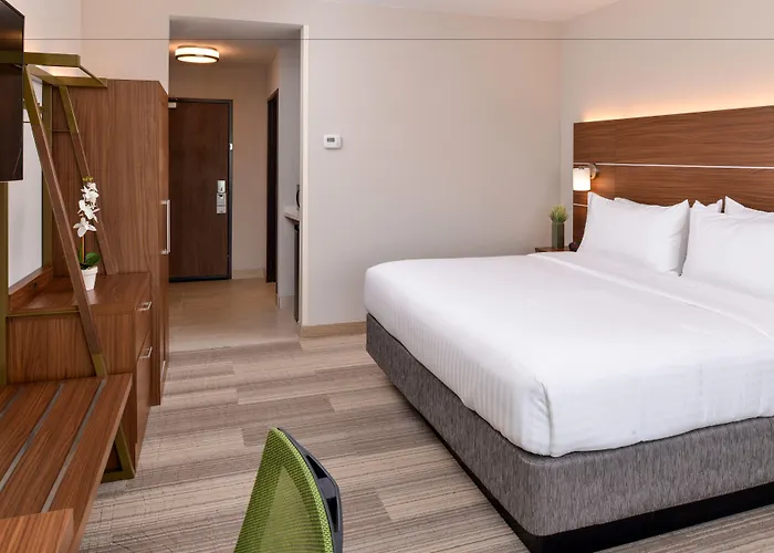 Express & By Ihg Hotel